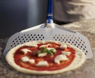 Gi Metal Pizza Peel Review: Do You Need A Turning Peel For Pizza Baking?