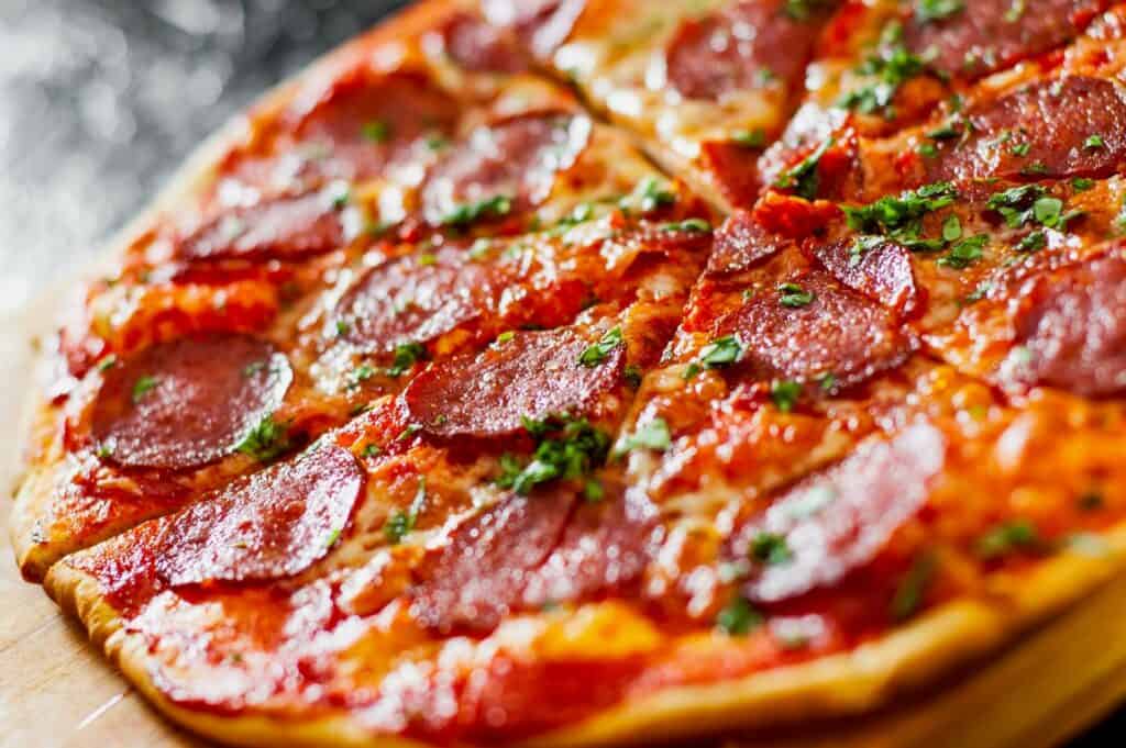 Close-up of baked pepperoni pizza